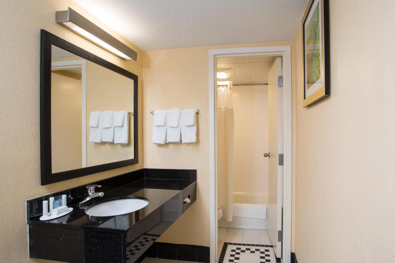 Fairfield Inn Boston Dedham Esterno foto