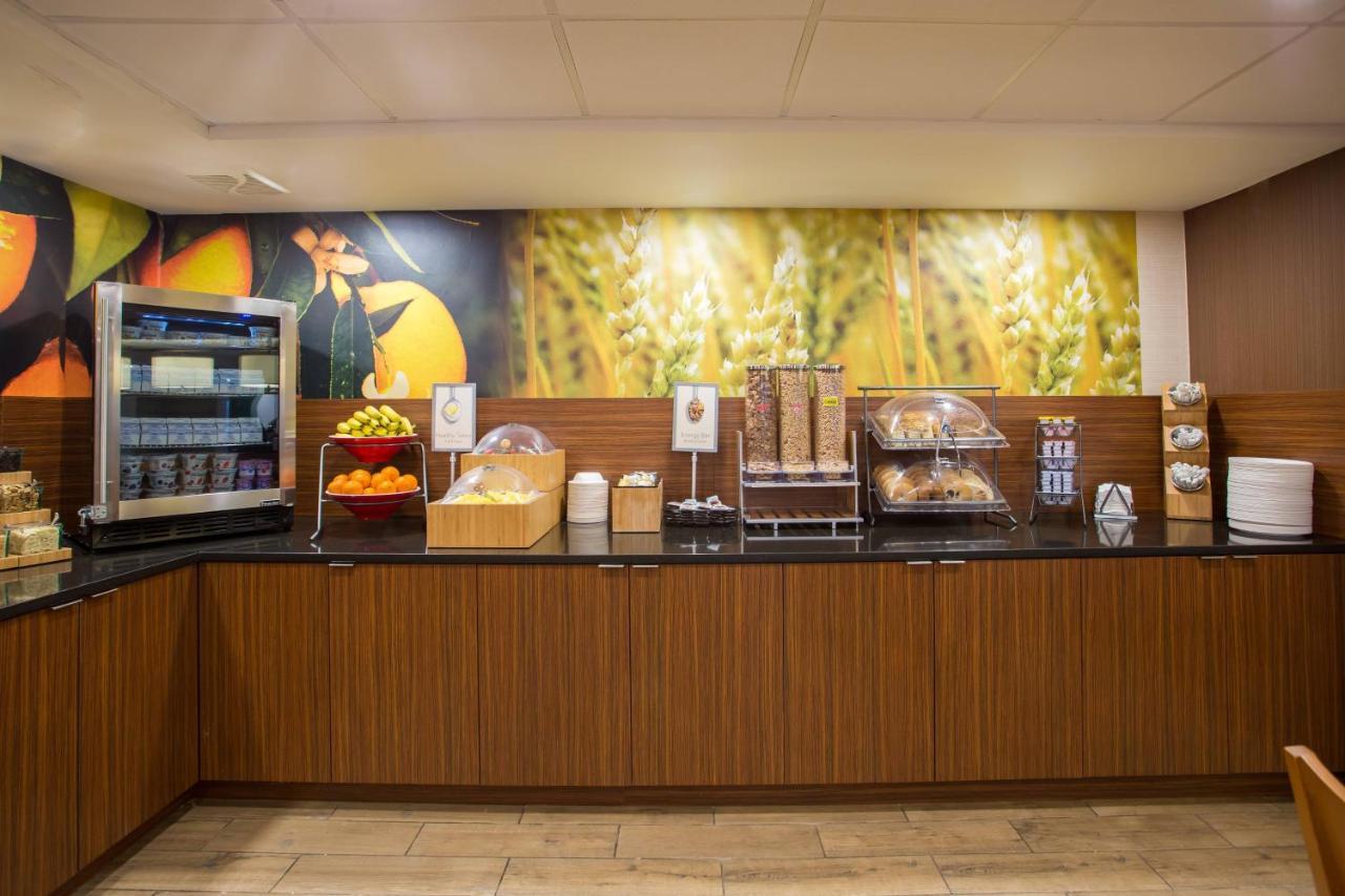 Fairfield Inn Boston Dedham Esterno foto