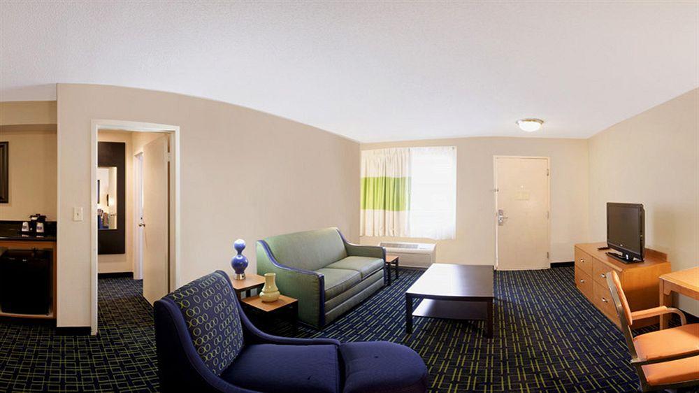 Fairfield Inn Boston Dedham Esterno foto