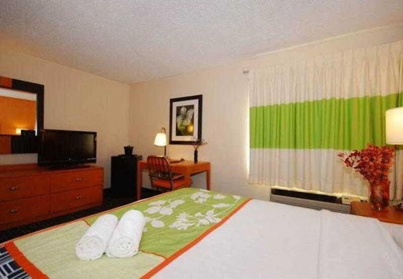 Fairfield Inn Boston Dedham Esterno foto
